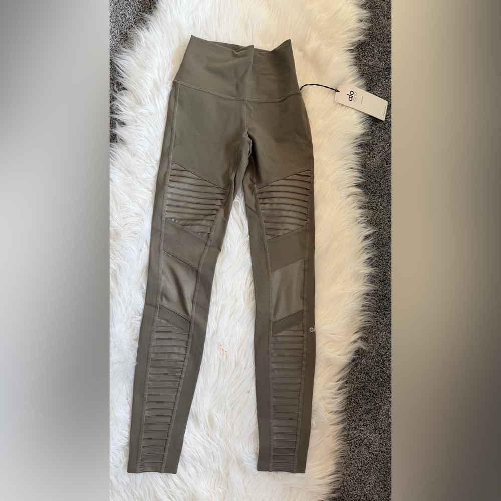 ALO Yoga Olive Green Moto Leggings